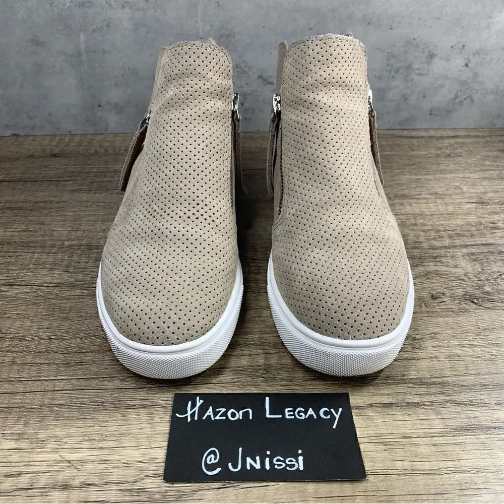 Steve Madden~Women's~” Caliber” Taupe Suede  Ankle~Sneakers~Size 8.5M.‎
